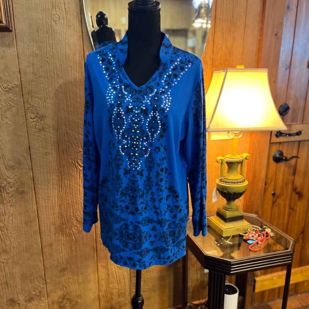 Southern Lady size Large blue tunic